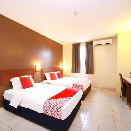 Super Oyo 447 Comfort Hotel Meru Klang Extérieur photo