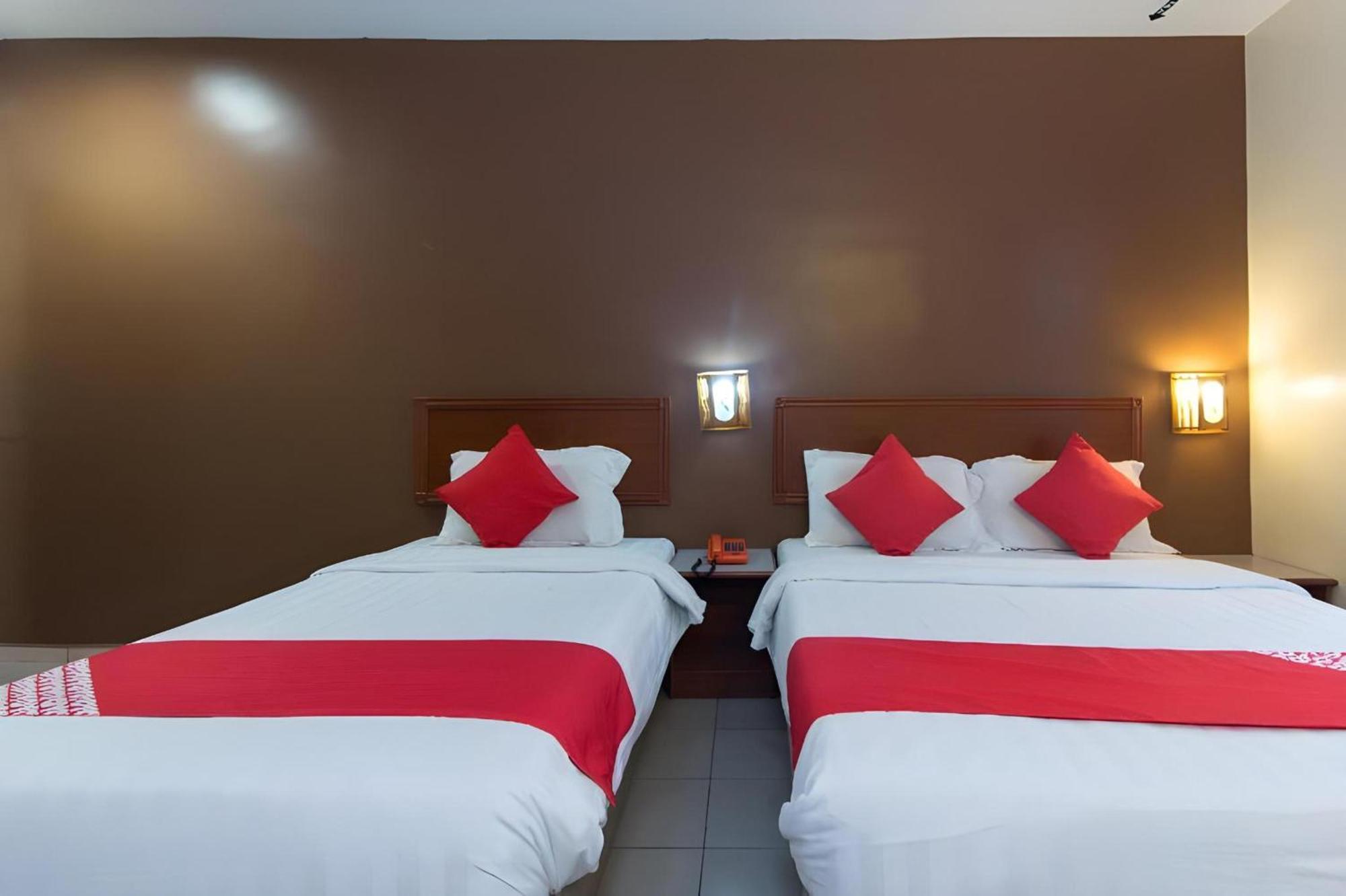 Super Oyo 447 Comfort Hotel Meru Klang Extérieur photo