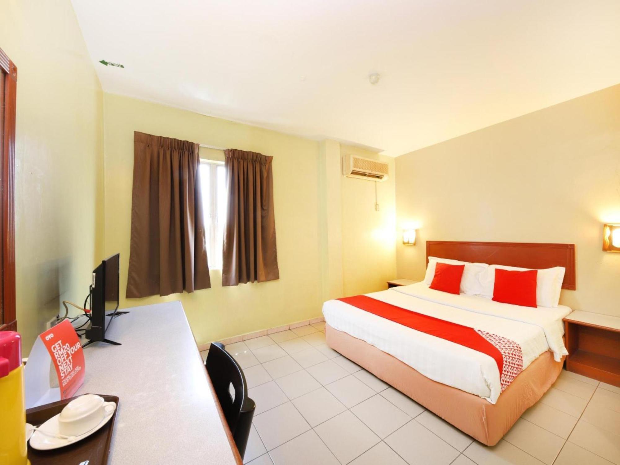 Super Oyo 447 Comfort Hotel Meru Klang Extérieur photo