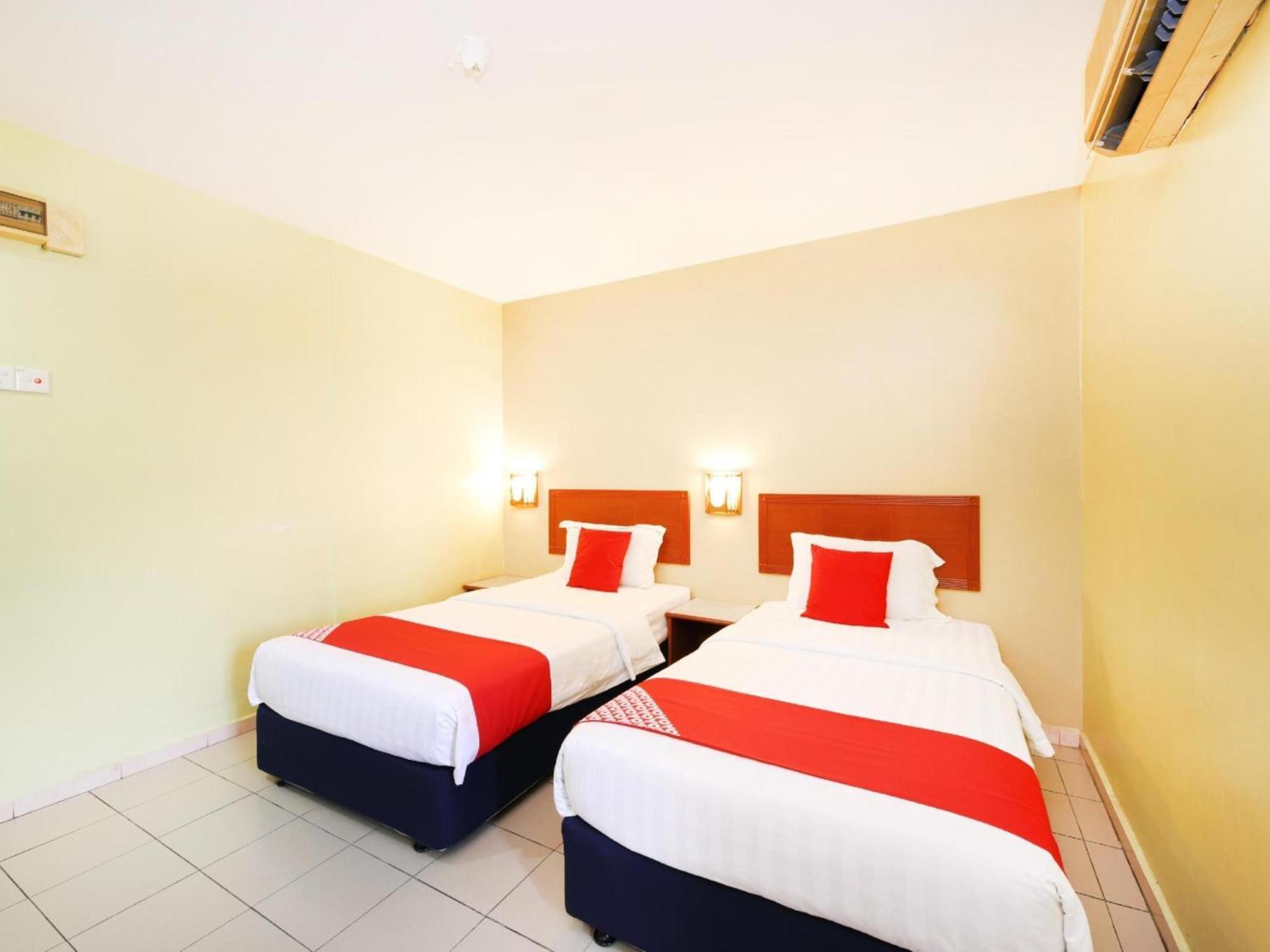 Super Oyo 447 Comfort Hotel Meru Klang Extérieur photo