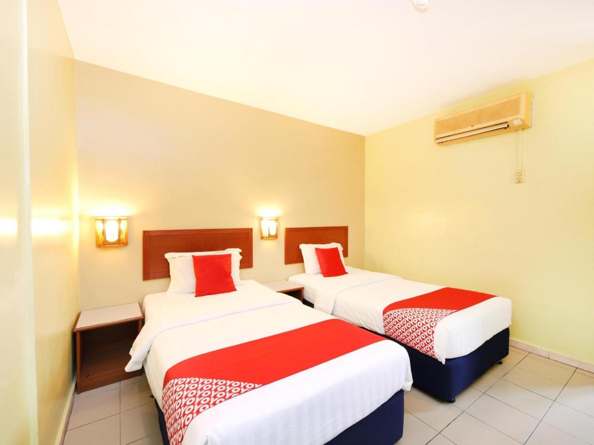 Super Oyo 447 Comfort Hotel Meru Klang Extérieur photo