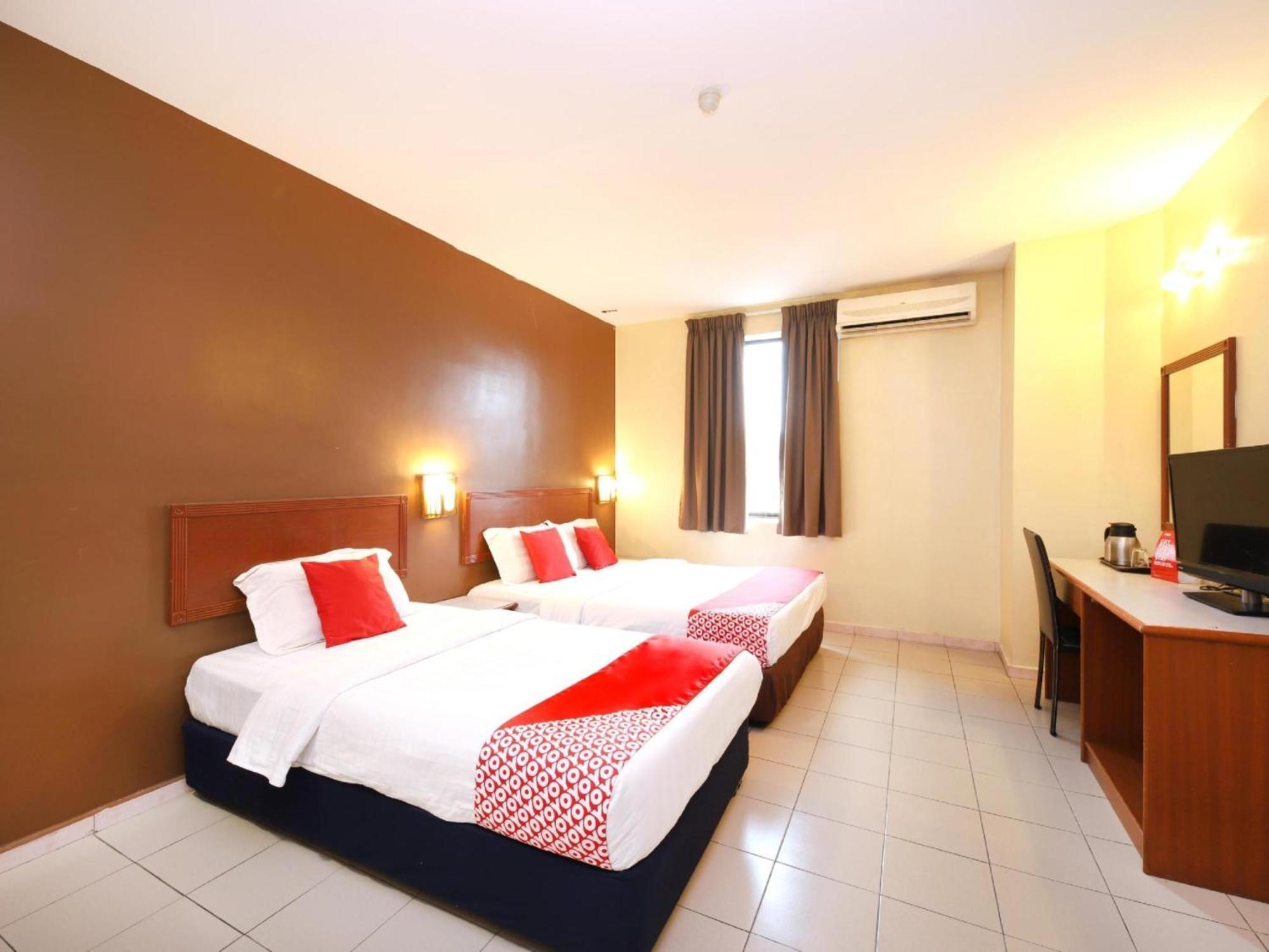 Super Oyo 447 Comfort Hotel Meru Klang Extérieur photo