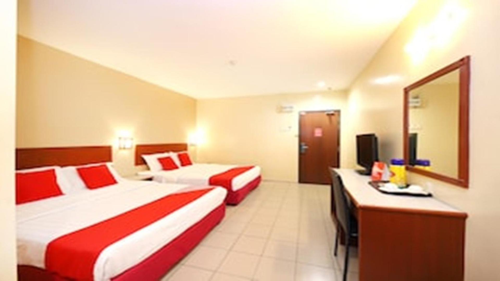 Super Oyo 447 Comfort Hotel Meru Klang Extérieur photo